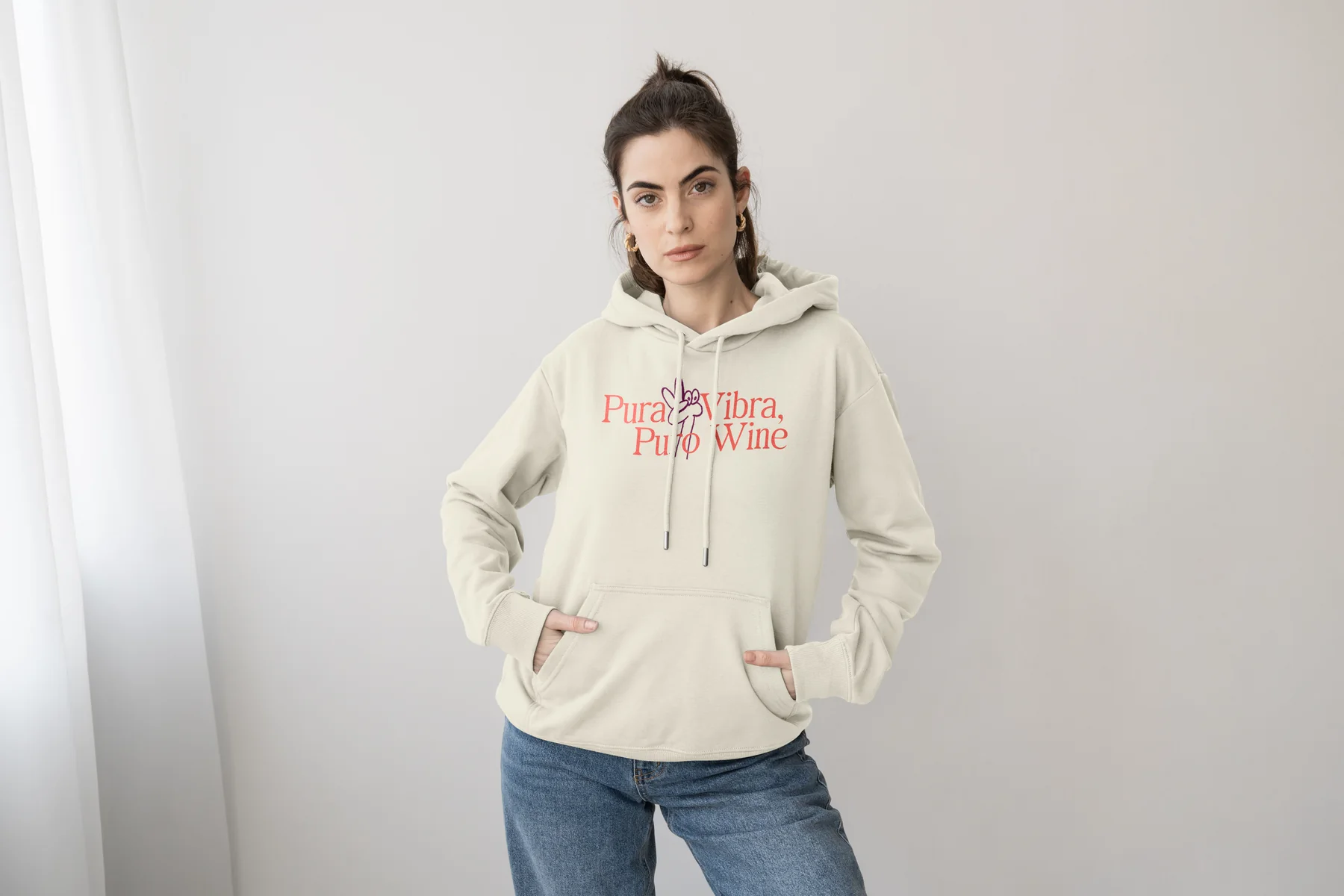 Hoodie beige More Wine Please Pura Vibra, Puro Wine